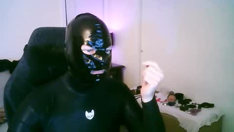 latexminheadroom online show from 23, 2, 2026