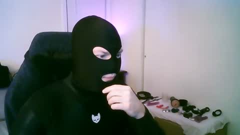 latexminheadroom online show from 21, 6, 2026
