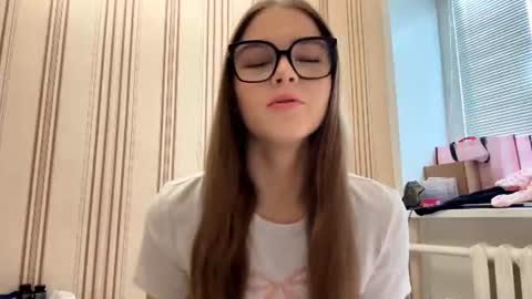 Snapshot of latiapetosa chatting on 21, 6, 2026 Mia online show from 21, 6, 2026