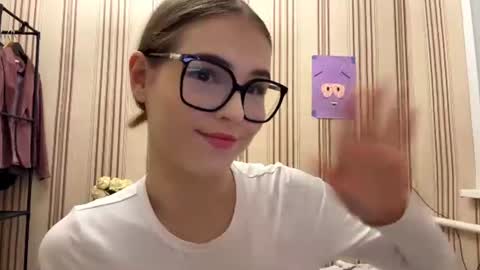 Snapshot of latiapetosa chatting on 5, 7, 2026 Mia online show from 5, 7, 2026