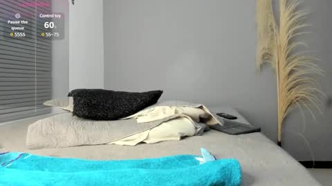 Snapshot of latin_boy_surprise chatting on 18, 2, 2025 Yisus online show from 18, 2, 2025