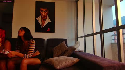 Snapshot of latin_couple77 chatting on 10, 1, 2025 Sara y Andy online show from 10, 1, 2025