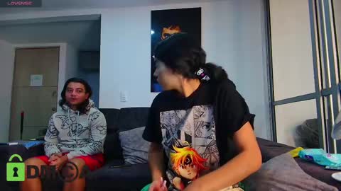 Snapshot of latin_couple77 chatting on 12, 2, 2025 Sara y Andy online show from 12, 2, 2025