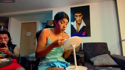 Snapshot of latin_couple77 chatting on 25, 2, 2025 Sara y Andy online show from 25, 2, 2025