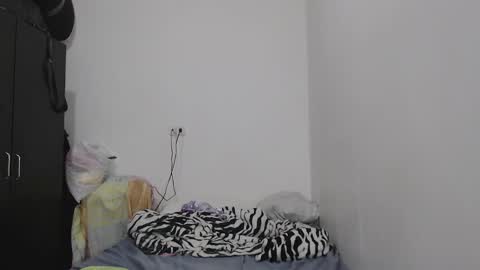 Snapshot of latin_meg chatting on 7, 1, 2025 M E G A N online show from 7, 1, 2025