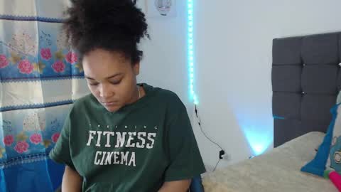 Snapshot of latin_rihanna_j chatting on 12, 5, 2026 karen online show from 12, 5, 2026