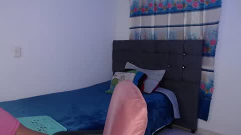 Snapshot of latin_rihanna_j chatting on 24, 6, 2026 karen online show from 24, 6, 2026