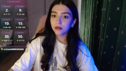 Snapshot of latina_mia chatting on 5, 5, 2026 miiiiiiaaaa online show from 5, 5, 2026