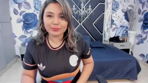 Snapshot of latinaholequeen chatting on 9, 9, 2025 EMMA online show from 9, 9, 2025
