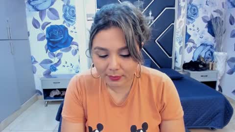 Snapshot of latinaholequeen chatting on 15, 9, 2025 EMMA online show from 15, 9, 2025