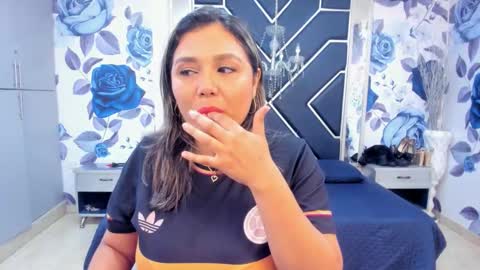 Snapshot of latinaholequeen chatting on 14, 10, 2025 EMMA online show from 14, 10, 2025