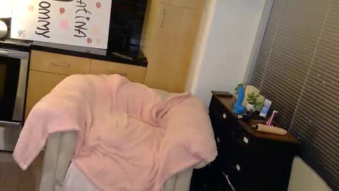 Snapshot of latinamommysilvana chatting on 27, 2, 2026 latinamommysilvana online show from 27, 2, 2026