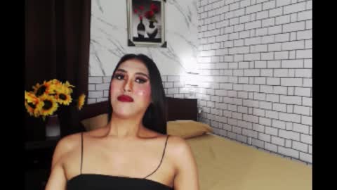 Snapshot of latinatshugecock chatting on 17, 9, 2025 Cha online show from 17, 9, 2025