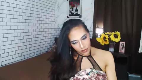 Snapshot of latinatshugecock chatting on 30, 9, 2025 Cha online show from 30, 9, 2025
