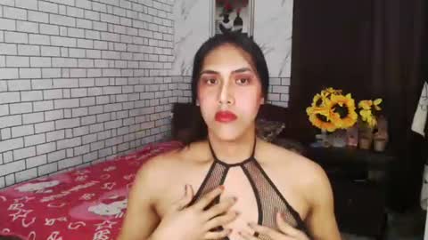 Snapshot of latinatshugecock chatting on 20, 10, 2025 Cha online show from 20, 10, 2025