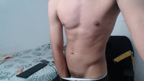 Snapshot of latinbunny7779 chatting on 27, 12, 2024 camilo online show from 27, 12, 2024