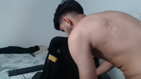 Snapshot of latinbunny7779 chatting on 27, 12, 2024 camilo online show from 27, 12, 2024