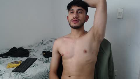 Snapshot of latinbunny7779 chatting on 4, 1, 2025 camilo online show from 4, 1, 2025