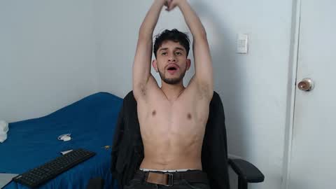 Snapshot of latinbunny7779 chatting on 29, 1, 2025 camilo online show from 29, 1, 2025