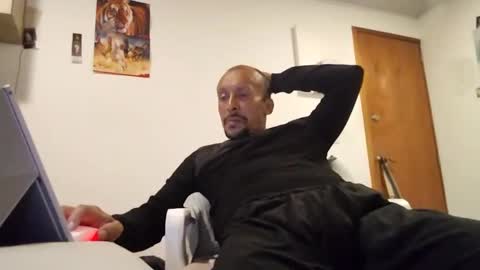 latinhardfucker1980 online show from 15, 1, 2025