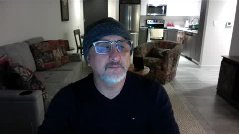 QS - INDEPENDENT MODEL online show from 10, 2, 2025