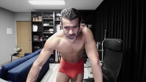 Snapshot of latino23bom chatting on 11, 9, 2025 sam online show from 11, 9, 2025