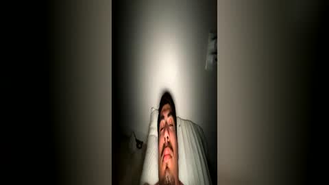Snapshot of latino_muscular chatting on 17, 6, 2026 latino_muscular online show from 17, 6, 2026