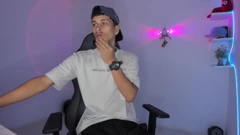 Snapshot of latinoalpha73 chatting on 5, 3, 2026 latinoalpha73 online show from 5, 3, 2026