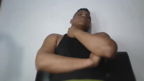 Snapshot of latinrayf chatting on 31, 10, 2025 latinrayf online show from 31, 10, 2025