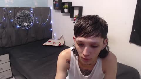 Snapshot of latins_boys_20 chatting on 15, 12, 2024 NICK online show from 15, 12, 2024