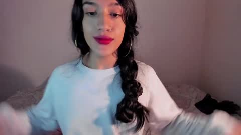 Snapshot of latinsecretfantasy chatting on 17, 2, 2025 latinsecretfantasy online show from 17, 2, 2025