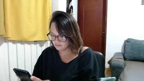 Snapshot of lau16310 chatting on 19, 6, 2026 Laura online show from 19, 6, 2026