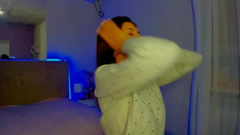 Laura online show from 18, 11, 2025