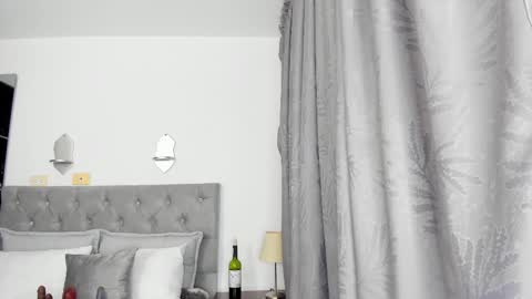   online show from 17, 2, 2025