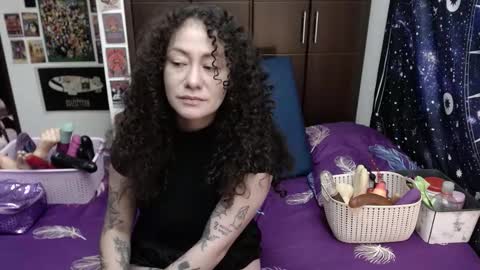  Wen  online show from 22, 10, 2025