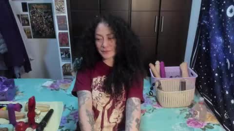 Snapshot of laura_anal_ chatting on 18, 12, 2025 Wen online show from 18, 12, 2025