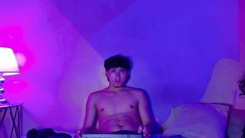 laura_and_kevin online show from 15, 9, 2025