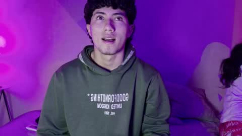 laura_and_kevin online show from 19, 9, 2025