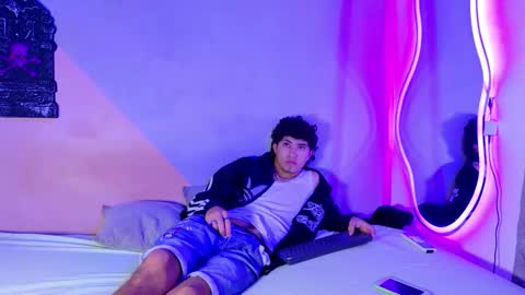 laura_and_kevin online show from 4, 10, 2025