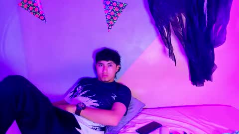 laura_and_kevin online show from 28, 10, 2025