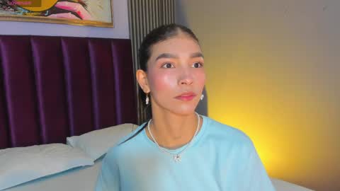 Snapshot of laura_aristizabal_19 chatting on 14, 5, 2026 Laura online show from 14, 5, 2026