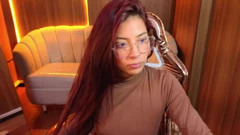Snapshot of laura_b_ chatting on 29, 4, 2026 laura_b_ online show from 29, 4, 2026