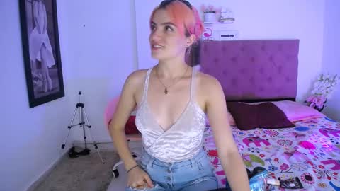 Snapshot of laura_candy02 chatting on 9, 12, 2024 LAURA online show from 9, 12, 2024