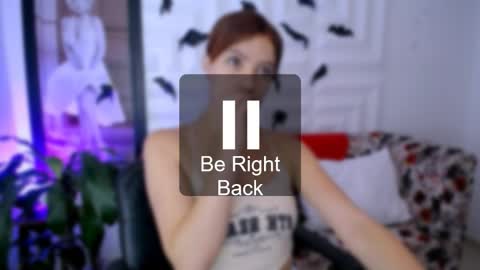 Snapshot of laura_candy02 chatting on 18, 10, 2025 LAURA online show from 18, 10, 2025