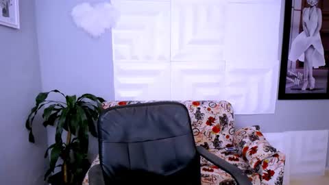 LAURA online show from 5, 3, 2026