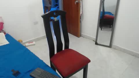 laura_foxx2379 online show from 29, 11, 2025