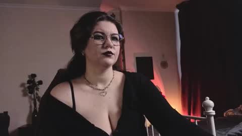 Miss Laura online show from 9, 2, 2026