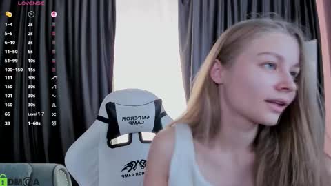 Laura online show from 26, 9, 2025