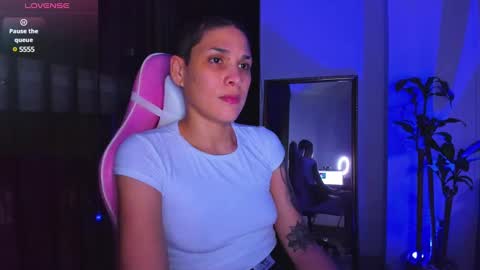 Laura Rose online show from 8, 1, 2025