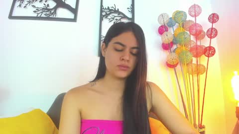 LAURA SOE online show from 14, 1, 2025